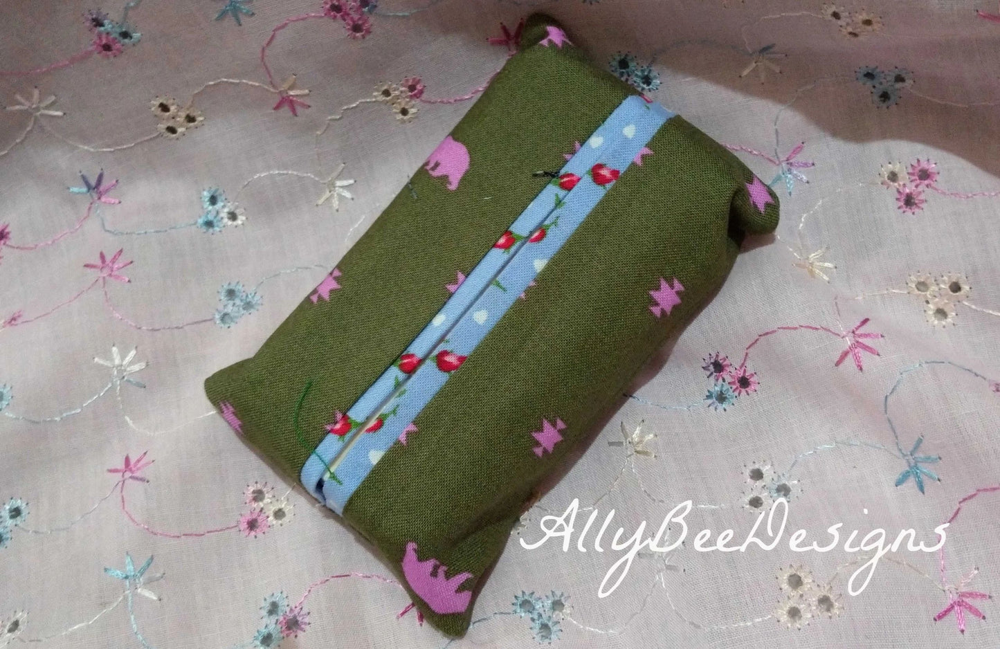 100% cotton tissue holder